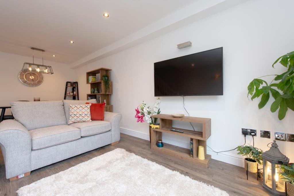 Park View Apartments Лондон Экстерьер фото